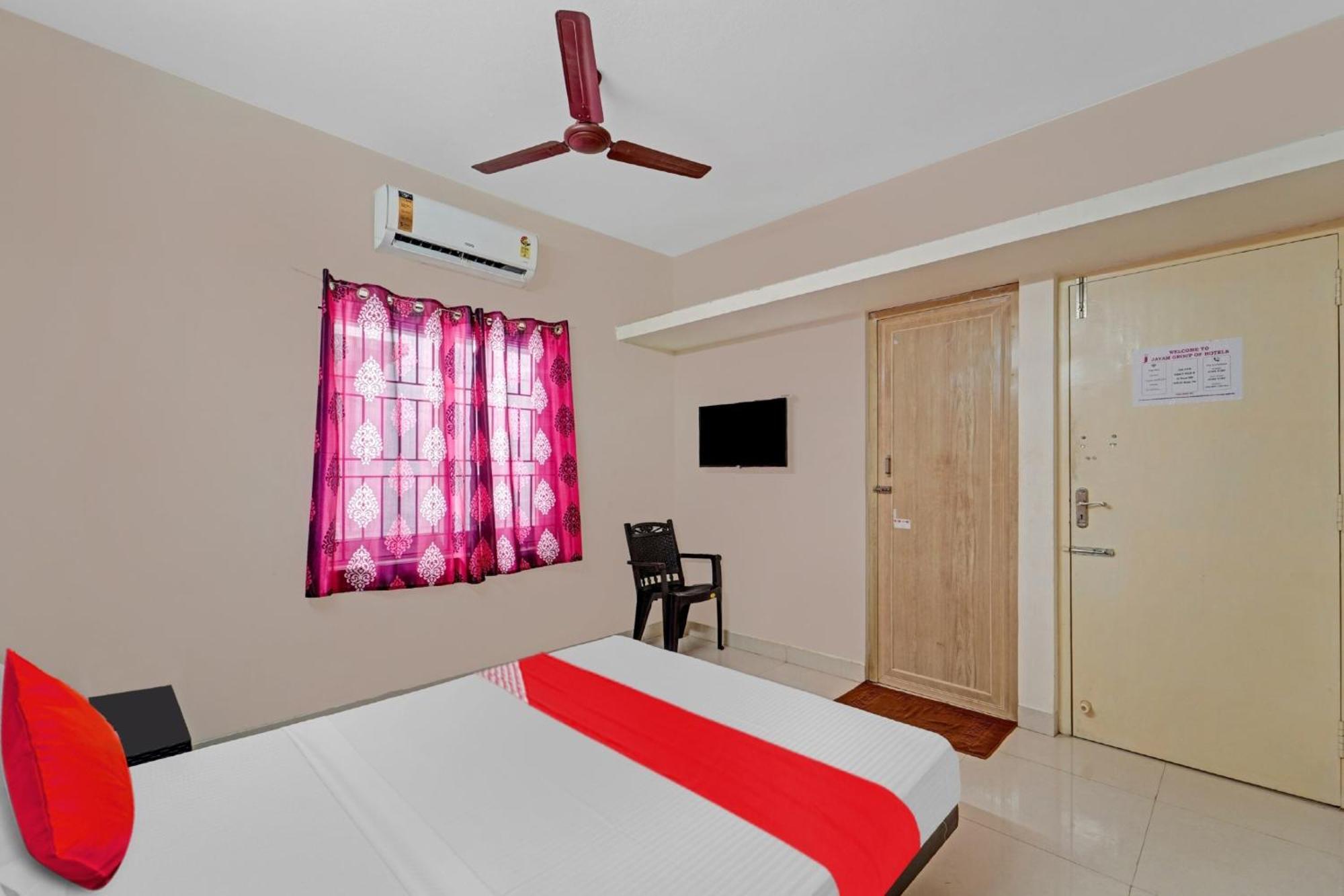 Hotel O Grand Residency Guduvancheri Екстер'єр фото